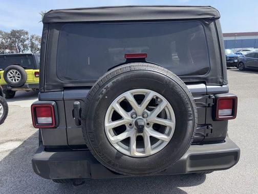 Granite Crystal Clearcoat Metallic 2023 Jeep Wrangler Sport