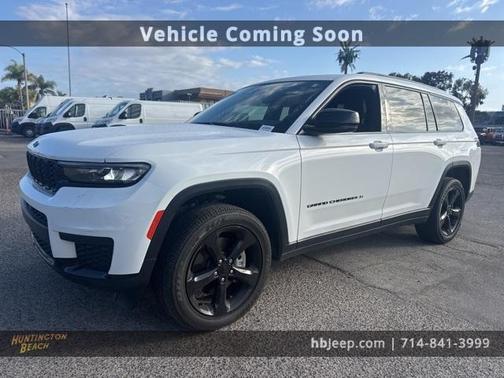 2023 Jeep Grand Cherokee L Laredo
