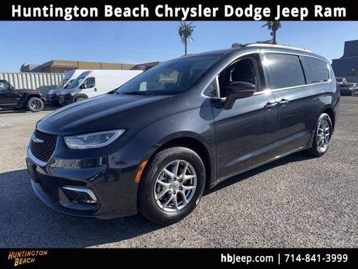 2021 Chrysler Pacifica Touring