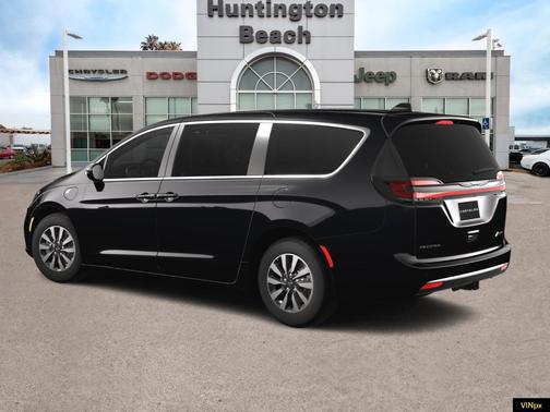 2025 Chrysler Pacifica Hybrid Select