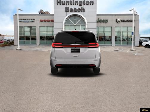 2026 Chrysler Pacifica Pinnacle AWD