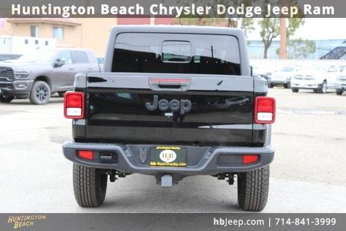 2022 Jeep Gladiator Sport