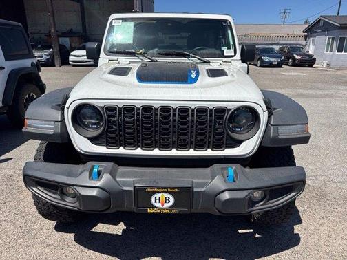Bright White Clearcoat 2024 Jeep Wrangler 4xe Rubicon