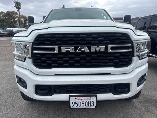 Bright White Clearcoat 2022 RAM 2500 Big Horn