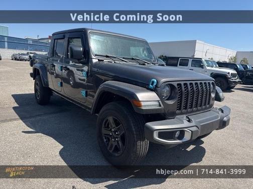 2021 Jeep Gladiator Sport