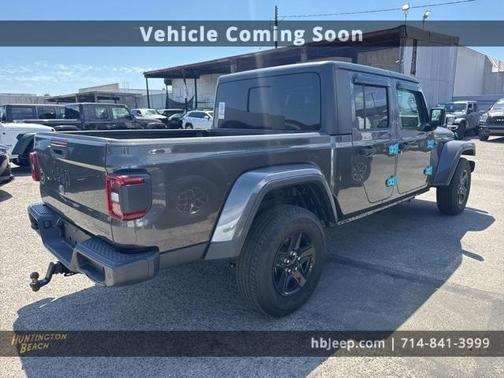 2021 Jeep Gladiator Sport