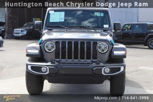 2021 Jeep Gladiator Sport