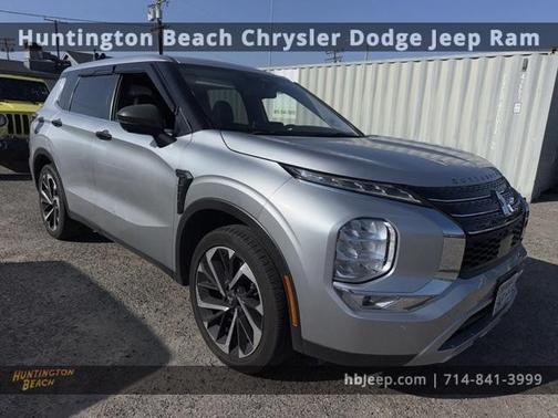 2022 Mitsubishi Outlander SE