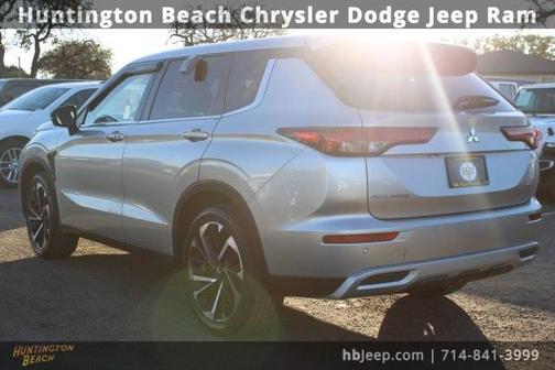 2022 Mitsubishi Outlander SE