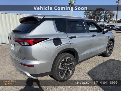 2022 Mitsubishi Outlander SE