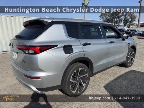 2022 Mitsubishi Outlander SE