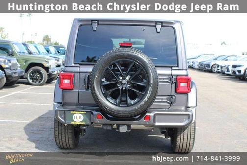 2021 Jeep Wrangler Unlimited Sahara Altitude