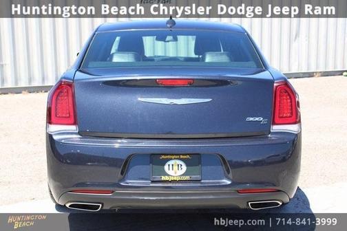 2019 Chrysler 300 S