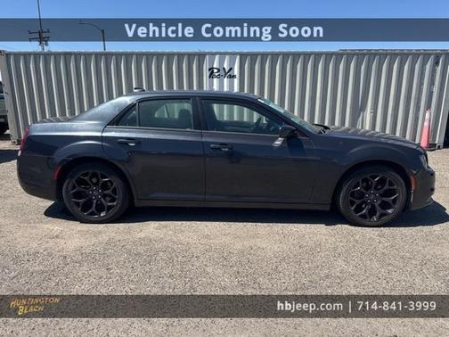 2019 Chrysler 300 S