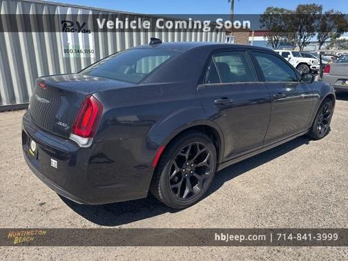 2019 Chrysler 300 S