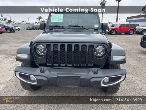 2021 Jeep Gladiator Sport