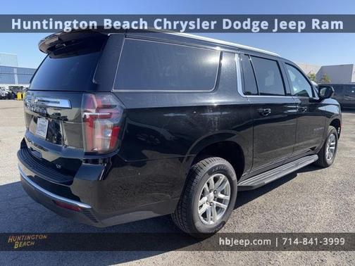 2024 Chevrolet Suburban LT