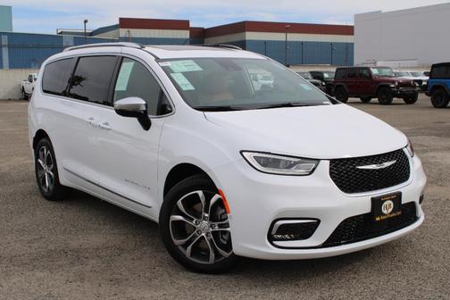 2026 Chrysler Pacifica Pinnacle