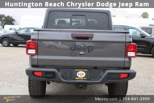 2022 Jeep Gladiator Sport