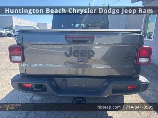 2022 Jeep Gladiator Sport