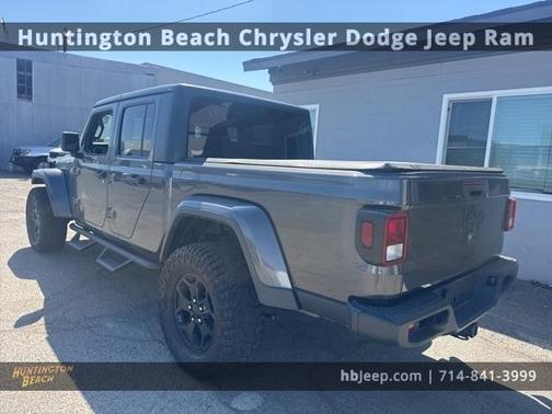 2022 Jeep Gladiator Sport