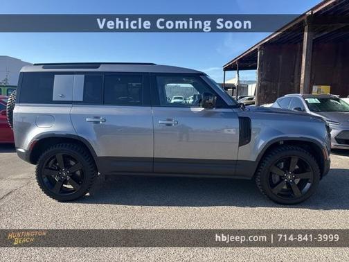 2023 Land Rover Defender 110 SE