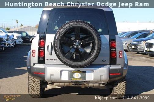 2023 Land Rover Defender 110 SE