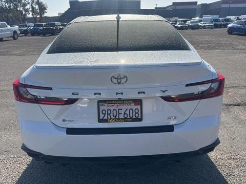 Ice 2025 Toyota Camry LE