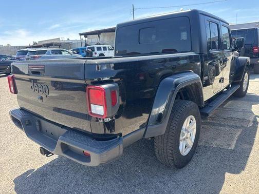 Black Clearcoat 2022 Jeep Gladiator Sport