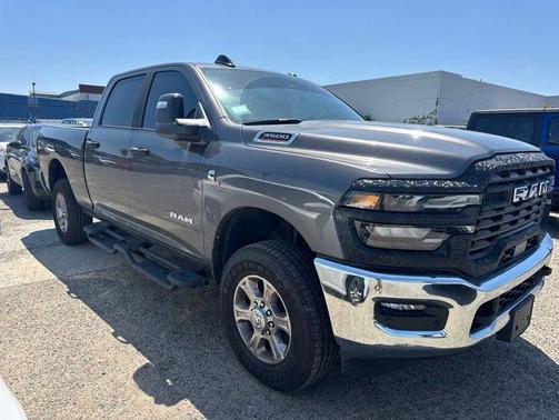 Crystal Metallic 2025 RAM 3500 Big Horn