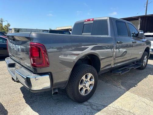 Crystal Metallic 2025 RAM 3500 Big Horn