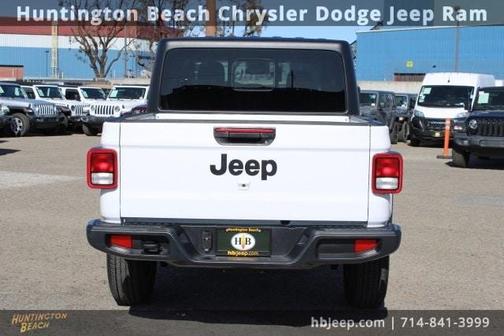 2024 Jeep Gladiator Sport