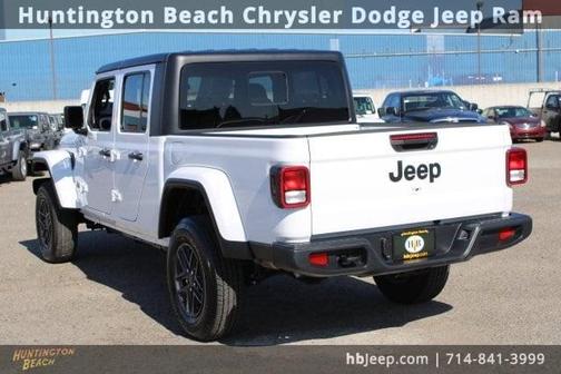 2024 Jeep Gladiator Sport