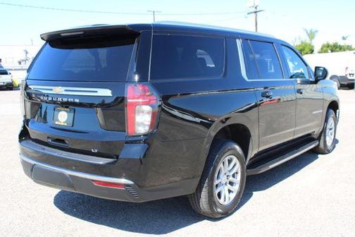2024 Chevrolet Suburban LT
