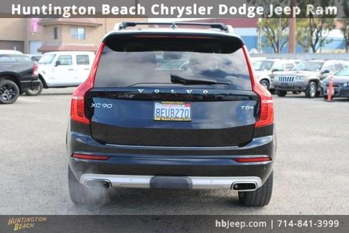2018 Volvo XC90 Hybrid T8 Momentum