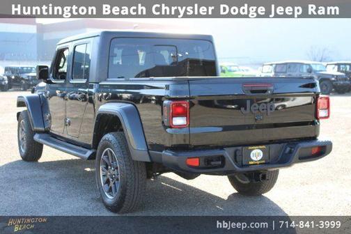 2022 Jeep Gladiator Sport