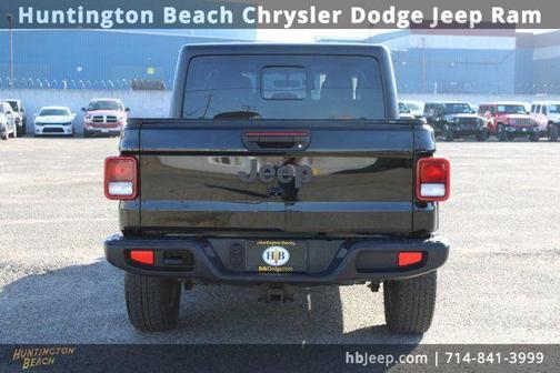 2022 Jeep Gladiator Sport
