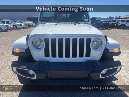 2023 Jeep Gladiator Sport