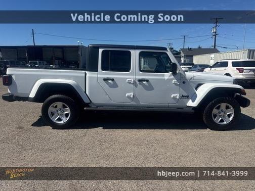 2023 Jeep Gladiator Sport