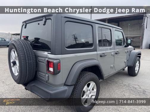 2022 Jeep Wrangler Unlimited Sport