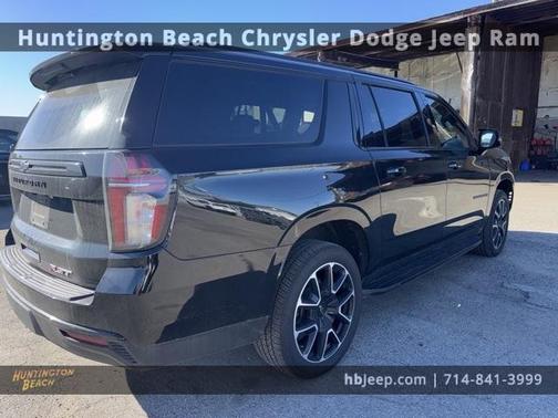 2024 Chevrolet Suburban RST