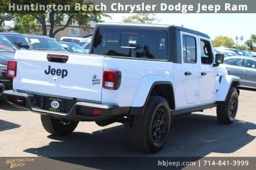 2021 Jeep Gladiator Sport