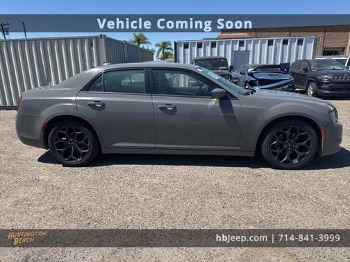 2019 Chrysler 300 S