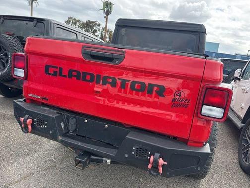 Firecracker Red Clearcoat 2022 Jeep Gladiator Sport