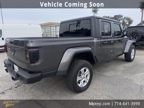 2021 Jeep Gladiator Sport