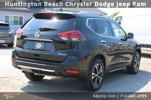 2020 Nissan Rogue SV