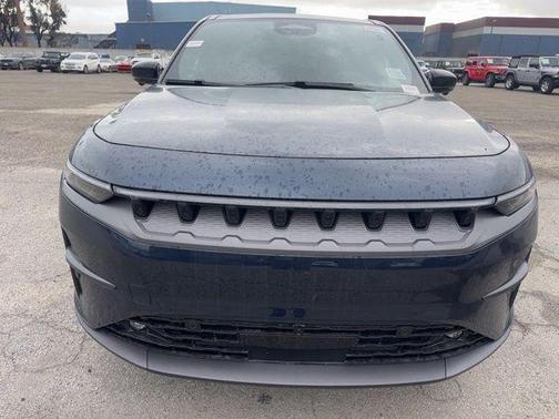 2025 Jeep Wagoneer S Launch Edition