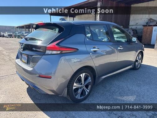 2022 Nissan Leaf SV
