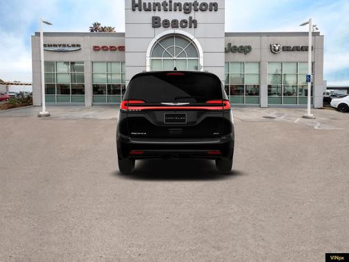 2026 Chrysler Pacifica Pinnacle