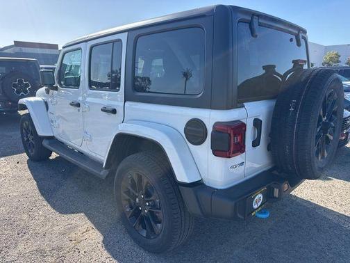 Bright White Clearcoat 2023 Jeep Wrangler 4xe Sahara